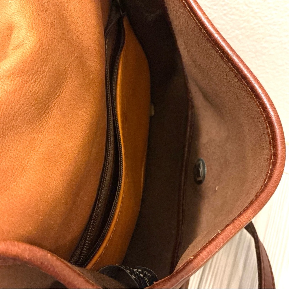 Brown Vintage Boho Style Leather Crossbody Bag - Picture 13 of 16